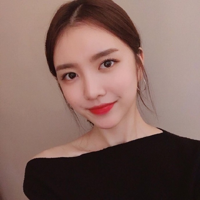 唐馨儿的第一张照片--呼和浩特相亲服务中心