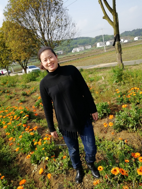 征婚女人的第二张照片--呼和浩特相亲服务中心