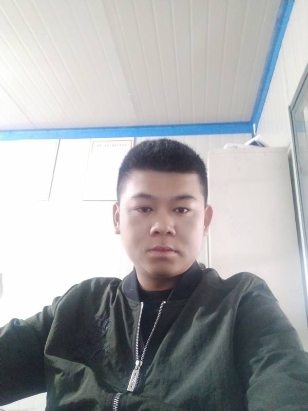 少校的第一张照片--呼和浩特相亲服务中心