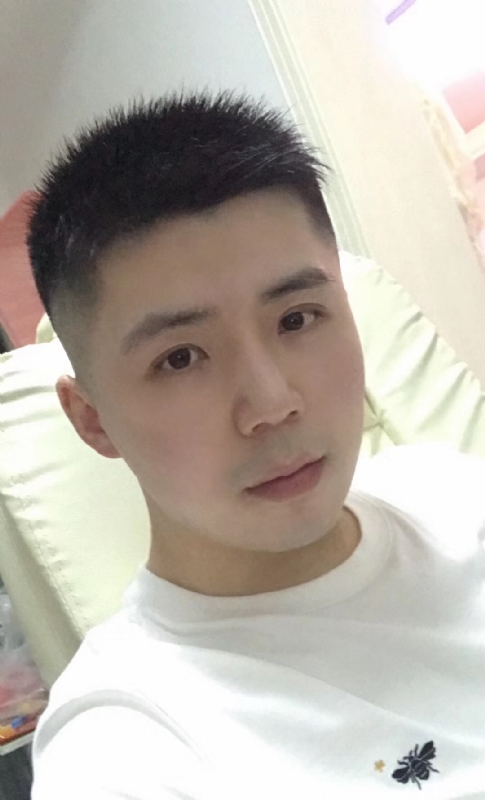 阿信的第一张照片--呼和浩特相亲服务中心