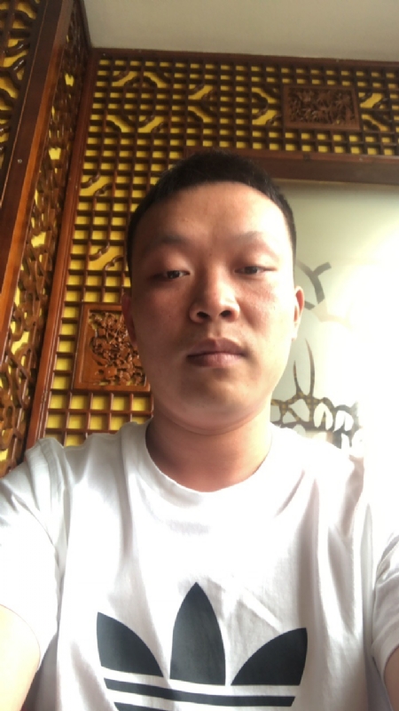 唐子龙的第一张照片--呼和浩特相亲服务中心