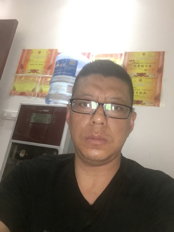 牵手的第二张照片--呼和浩特相亲服务中心