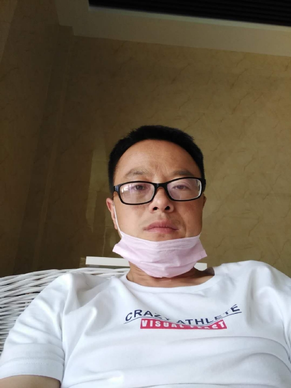 小马奔腾的第一张照片--呼和浩特相亲服务中心