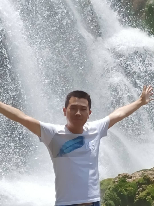 挪威森林的第一张照片--呼和浩特相亲服务中心