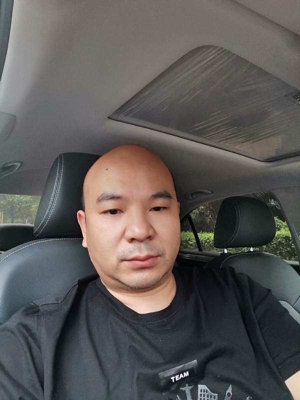 爷们已经老了的第一张照片--呼和浩特相亲服务中心