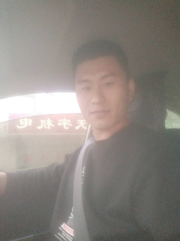 老鼠爱上猫的第一张照片--呼和浩特相亲服务中心