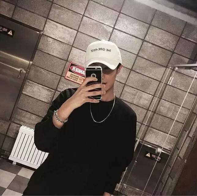 石材美容小王子的第一张照片--呼和浩特相亲服务中心