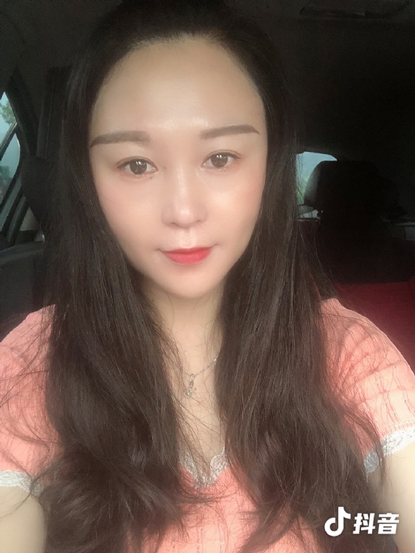 云云的第一张照片--呼和浩特相亲服务中心