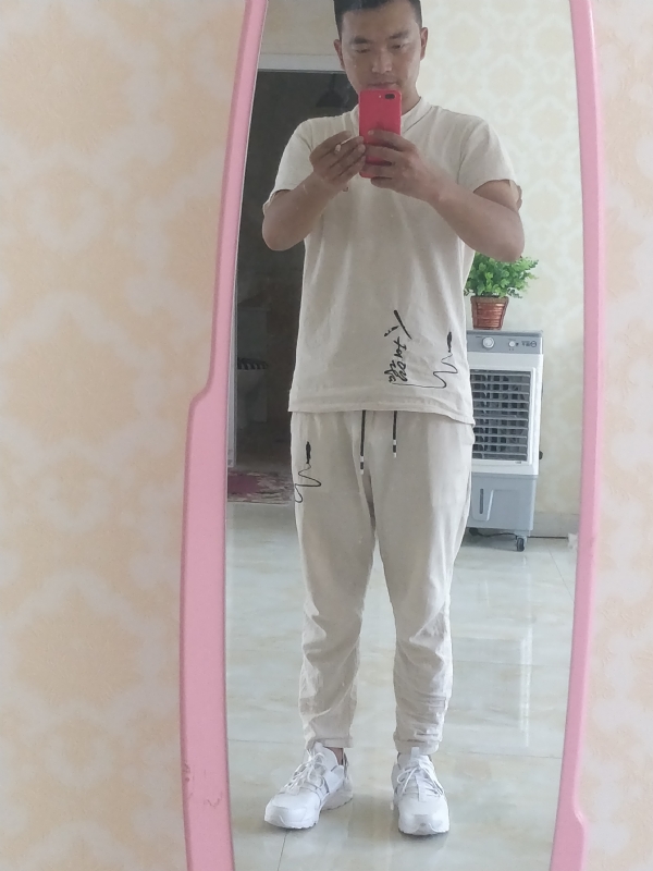 一天一根烟的第二张照片--呼和浩特相亲服务中心