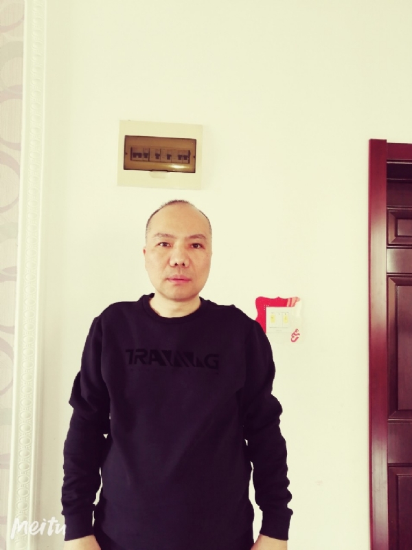 酒香四溢的第三张照片--呼和浩特相亲服务中心