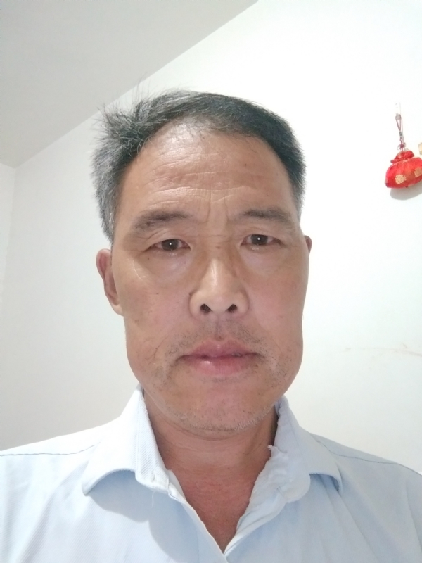 邹学辉的第二张照片--呼和浩特相亲服务中心