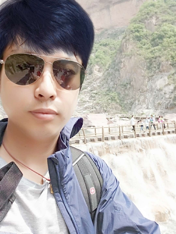 雅俗共赏的第一张照片--呼和浩特相亲服务中心