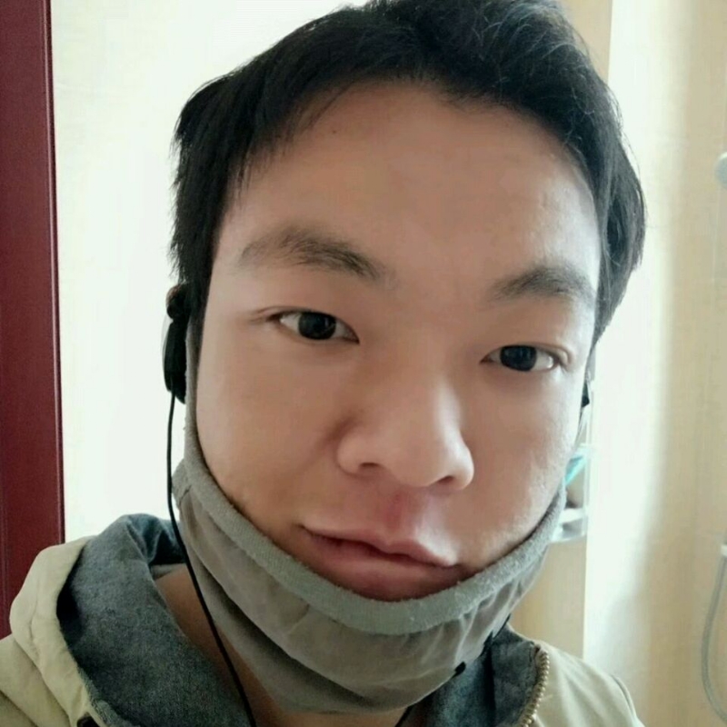 泡沫哭泣的第一张照片--呼和浩特相亲服务中心