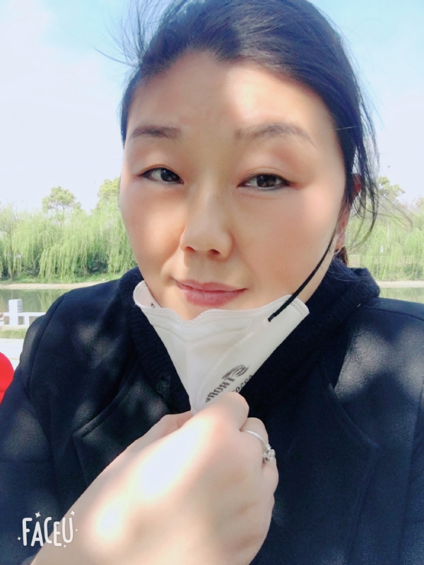 花开半夏的第一张照片--呼和浩特相亲服务中心