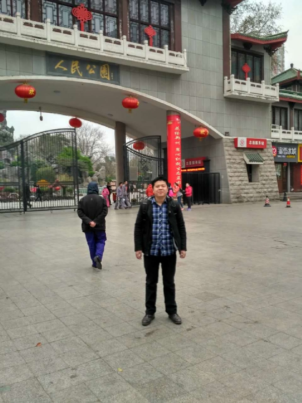 在奋斗的第一张照片--呼和浩特相亲服务中心