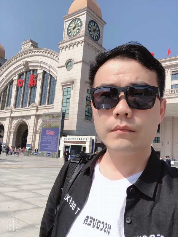 楚河畔的第一张照片--呼和浩特相亲服务中心