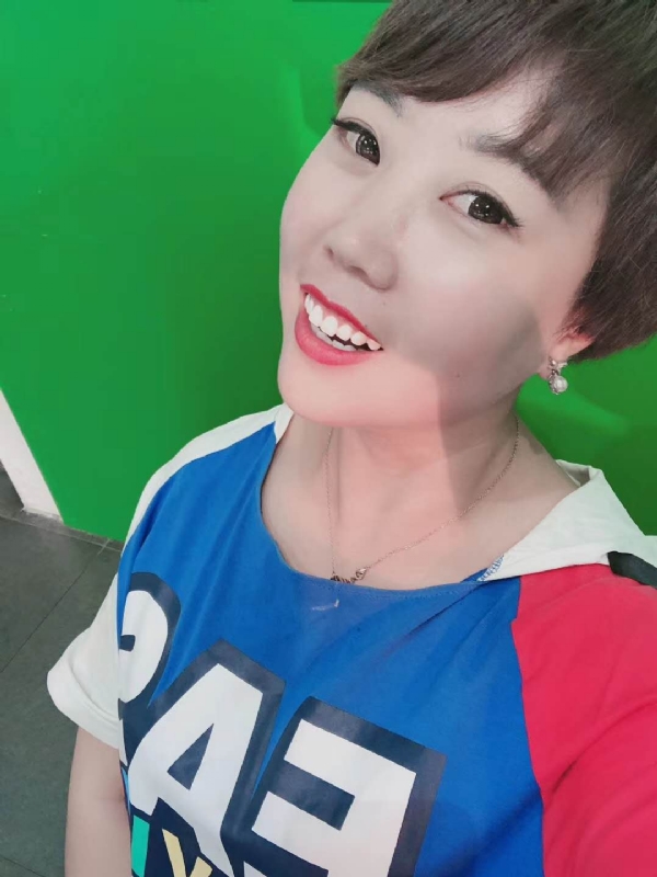 青青子衿的第一张照片--呼和浩特相亲服务中心