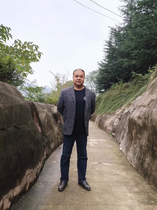 玉竹的第四张照片--呼和浩特相亲服务中心