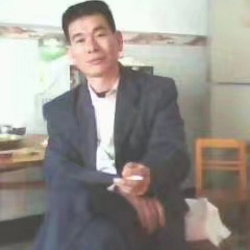 阳光照耀的第一张照片--呼和浩特相亲服务中心