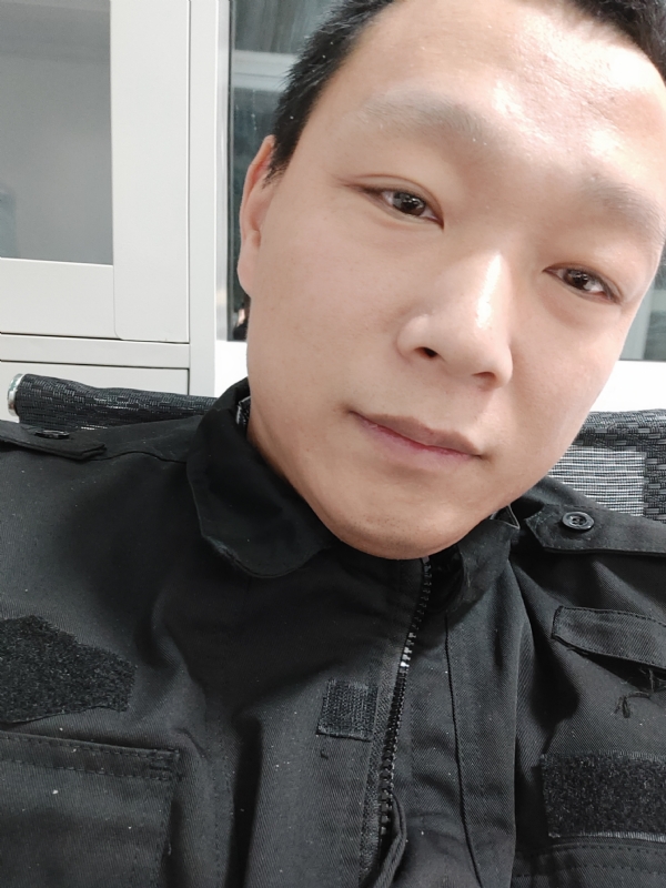 真实找人结婚的第二张照片--呼和浩特相亲服务中心