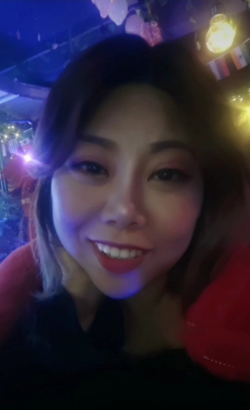 收快递的费仙女的第一张照片--呼和浩特相亲服务中心