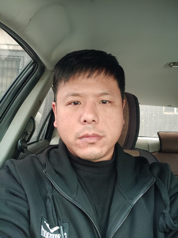 田立城的第一张照片--呼和浩特相亲服务中心