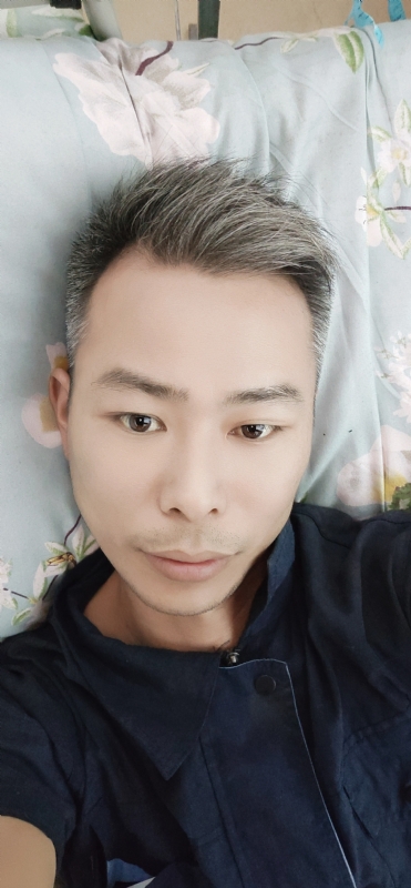 火山口的第一张照片--呼和浩特相亲服务中心