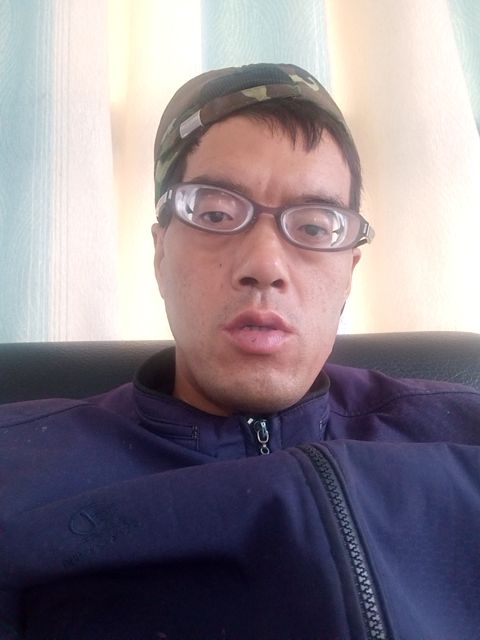 等待有缘人的第三张照片--呼和浩特相亲服务中心