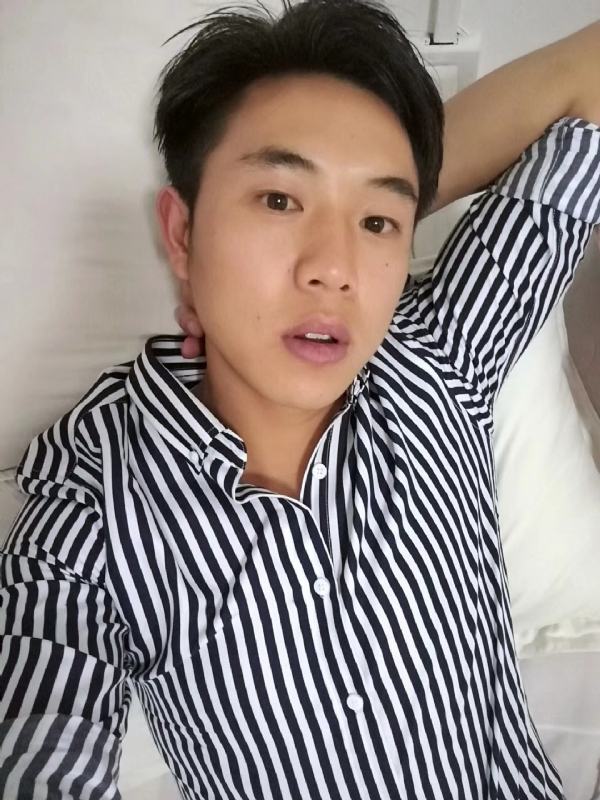 小雷的第二张照片--呼和浩特相亲服务中心