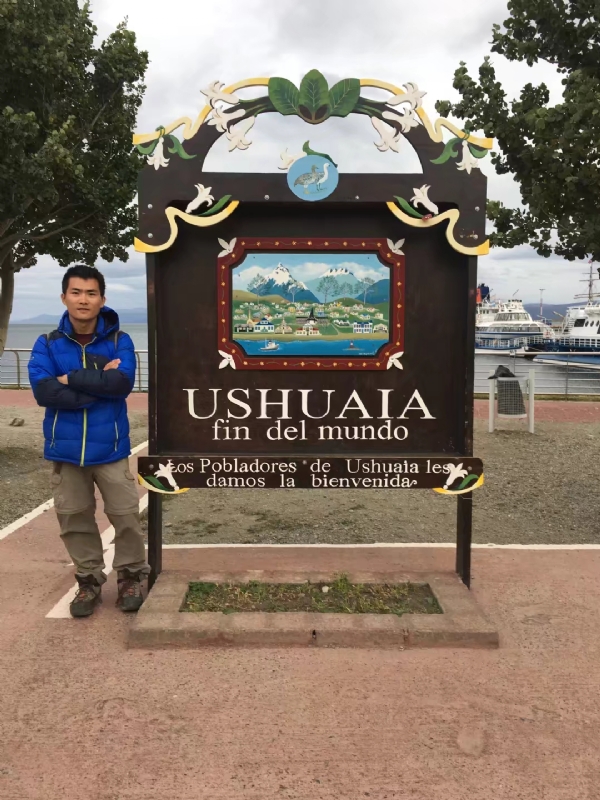 龍少的第一张照片--呼和浩特相亲服务中心