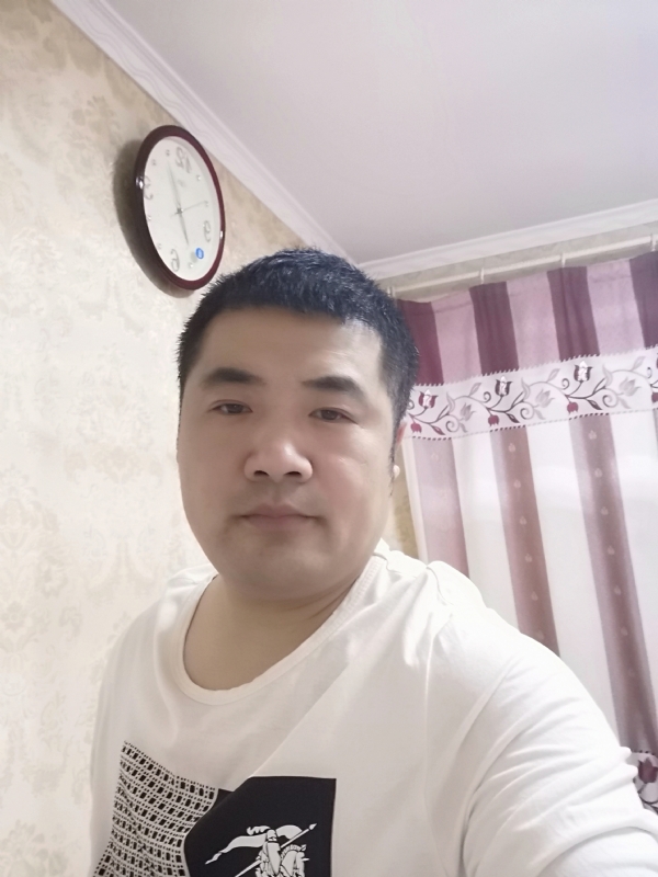 爱你的眼睛的第一张照片--呼和浩特相亲服务中心