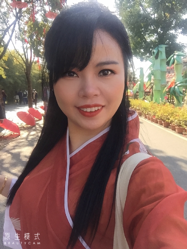 妮妮的第一张照片--呼和浩特相亲服务中心