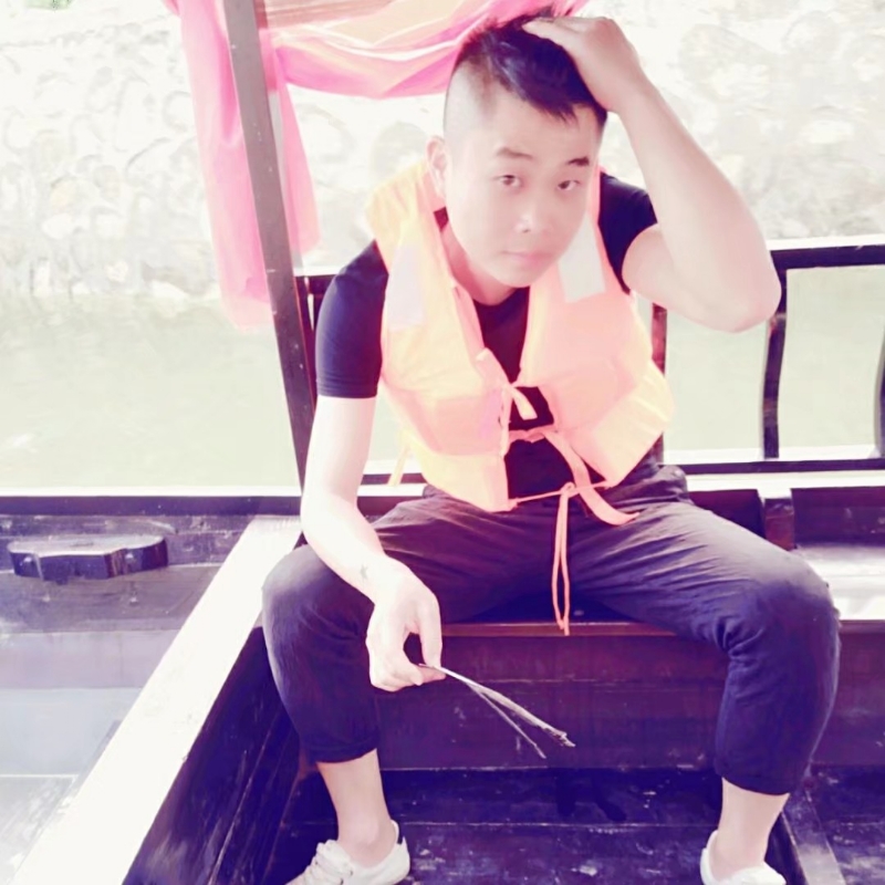 乔七的第一张照片--呼和浩特相亲服务中心