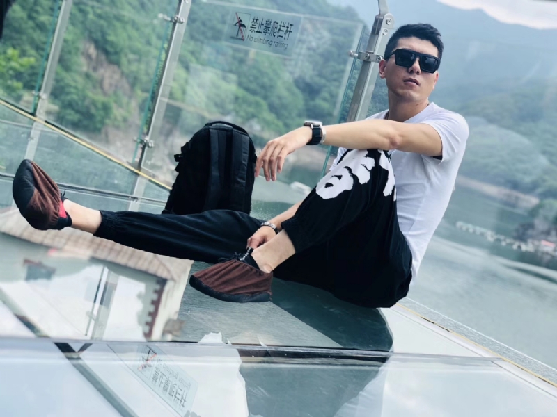 庄周梦蝶的第一张照片--呼和浩特相亲服务中心