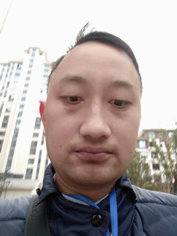 老男人的第一张照片--呼和浩特相亲服务中心