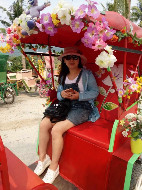 雨纷纷的第一张照片--呼和浩特相亲服务中心