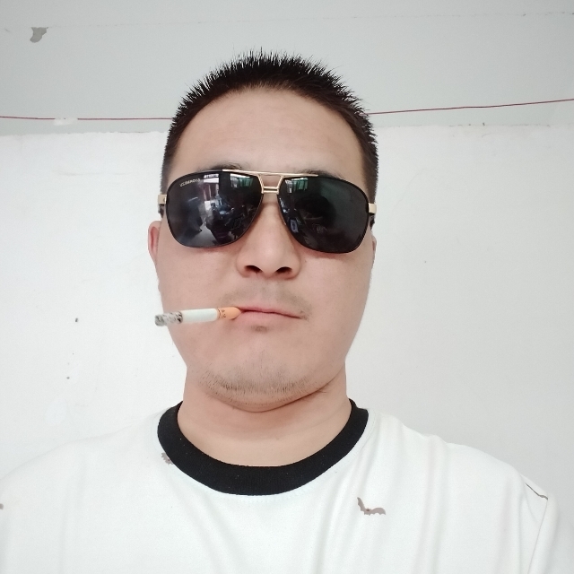 白伟伟的第一张照片--呼和浩特相亲服务中心