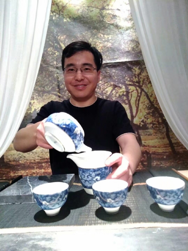 飞云之上的第一张照片--呼和浩特相亲服务中心