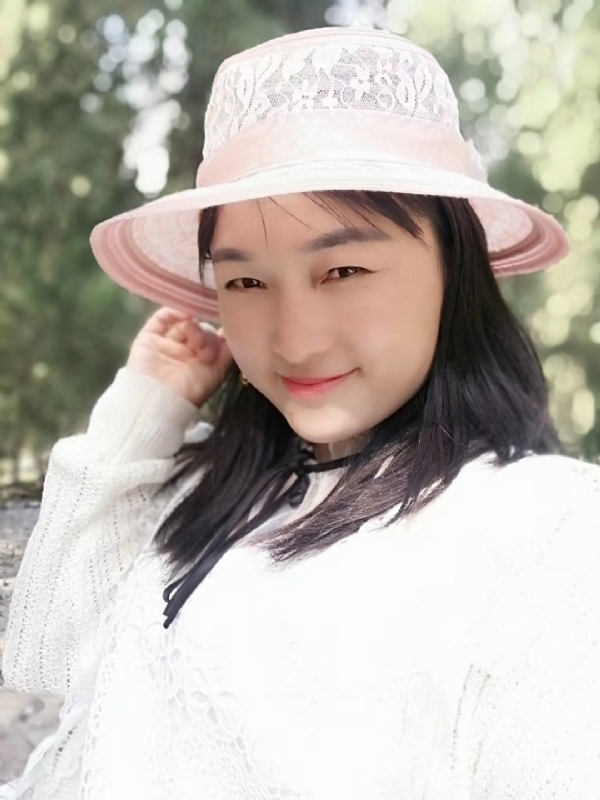 凤凰的第一张照片--呼和浩特相亲服务中心