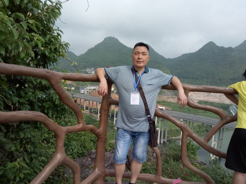 岁月无声的第一张照片--呼和浩特相亲服务中心