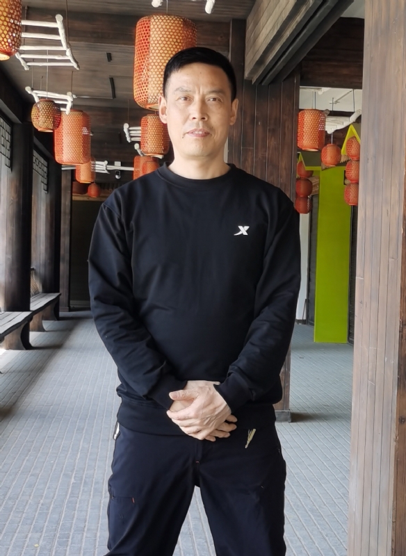 阳光总在风雨后的第一张照片--呼和浩特相亲服务中心