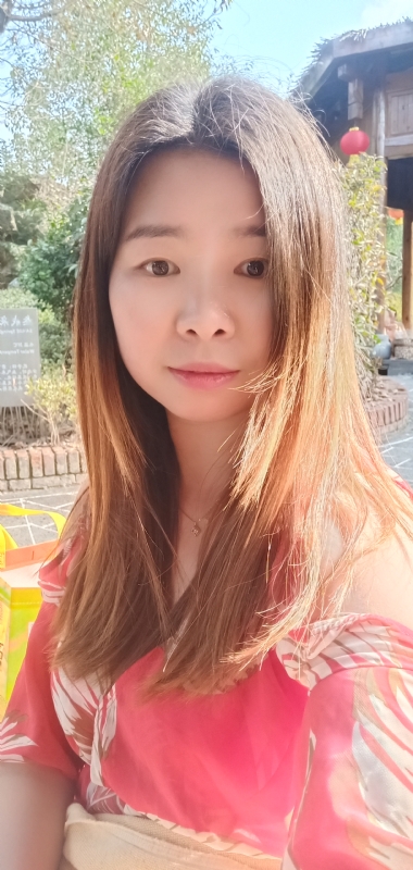 赫赫的第一张照片--呼和浩特相亲服务中心