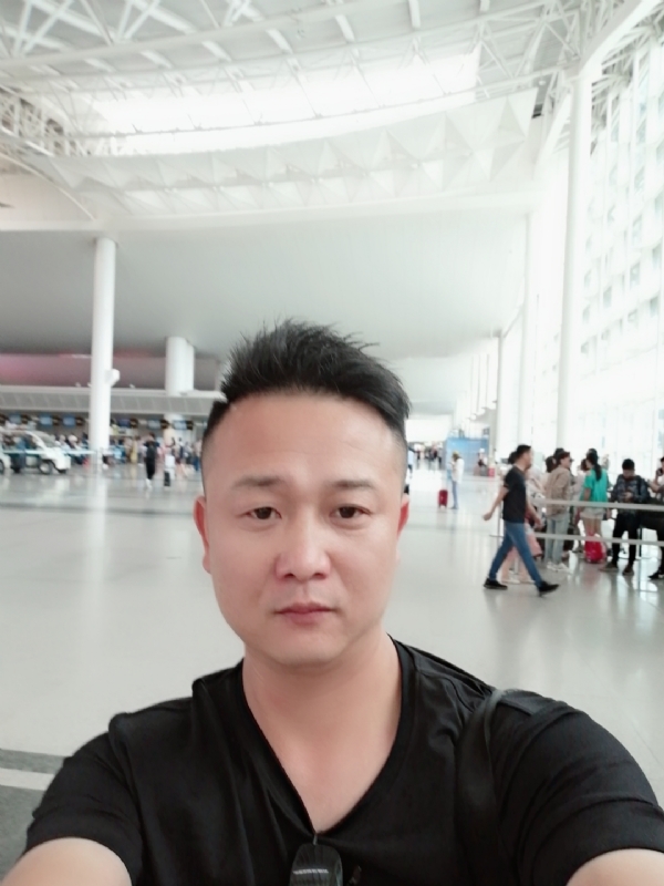 一叶知秋的第一张照片--呼和浩特相亲服务中心