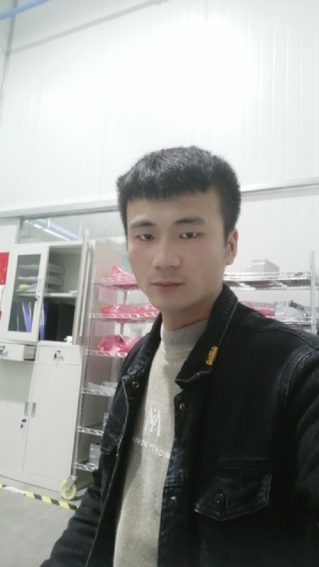 淡淡爱的第一张照片--呼和浩特相亲服务中心