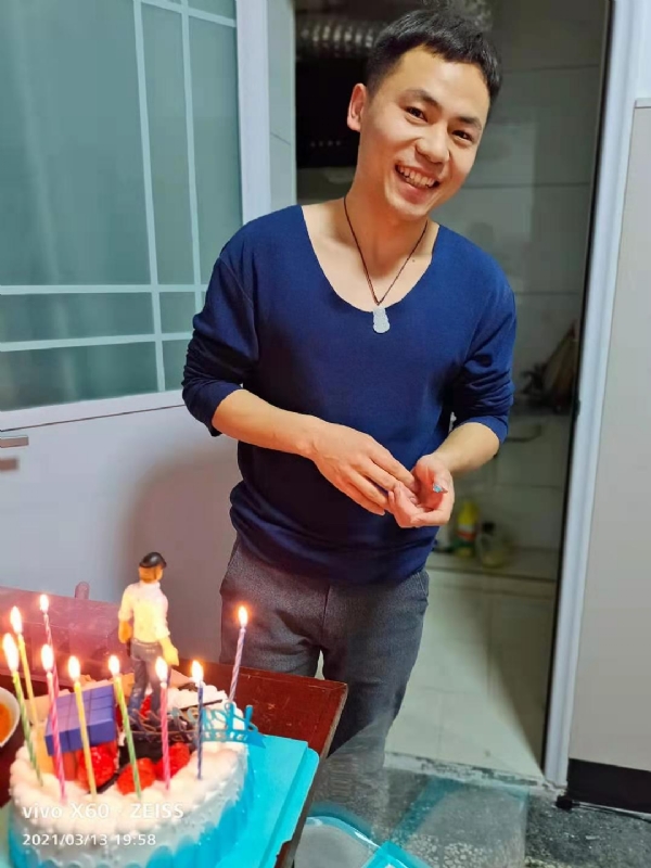 找结婚对象的第一张照片--呼和浩特相亲服务中心