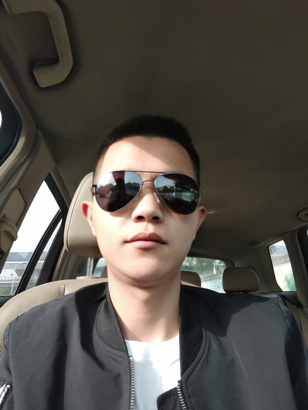 葛先生的第二张照片--呼和浩特相亲服务中心