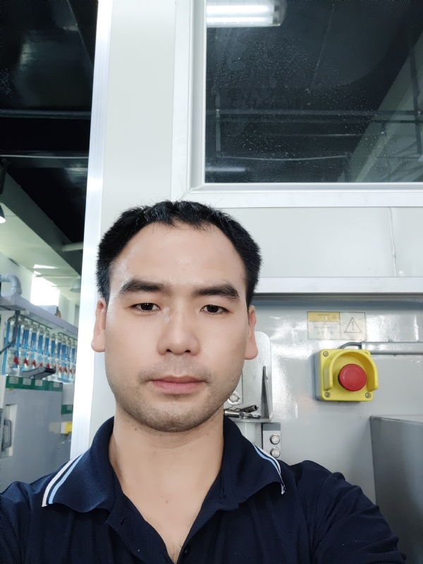 黄伟的第一张照片--呼和浩特相亲服务中心