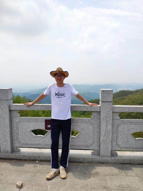 华华的第四张照片--呼和浩特相亲服务中心