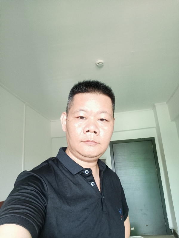 XAUXU的第一张照片--呼和浩特相亲服务中心