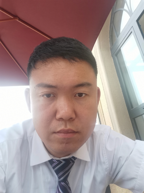 小龙哥的第一张照片--呼和浩特相亲服务中心